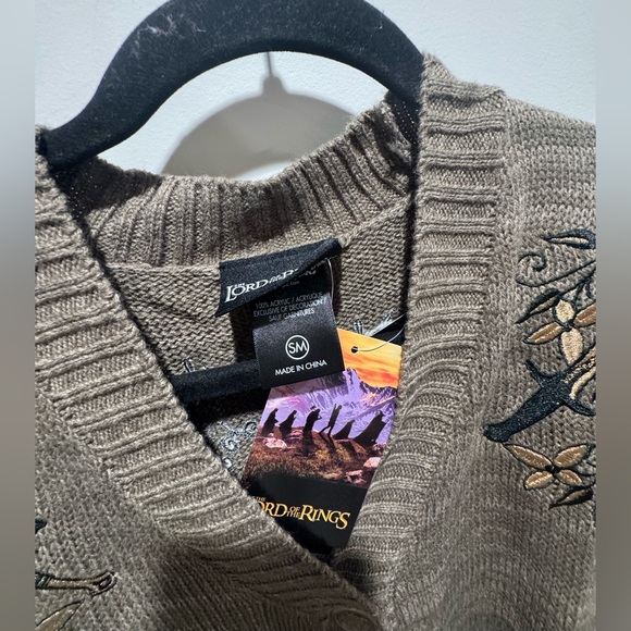The Lord Of The Rings Floral Icons Cardigan (Size Junior SM) - Picture 5 of 8